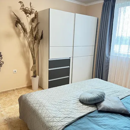 Lägenhet Mayana Appartament