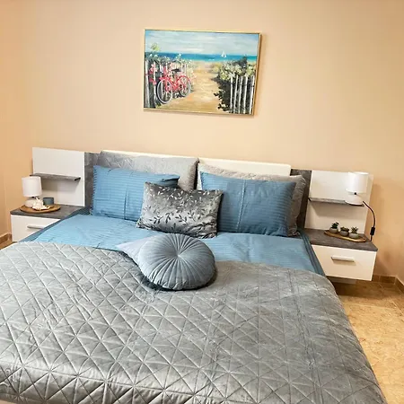 Mayana Appartament * Бургас