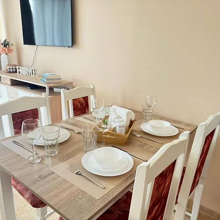 Lägenhet Mayana Appartament